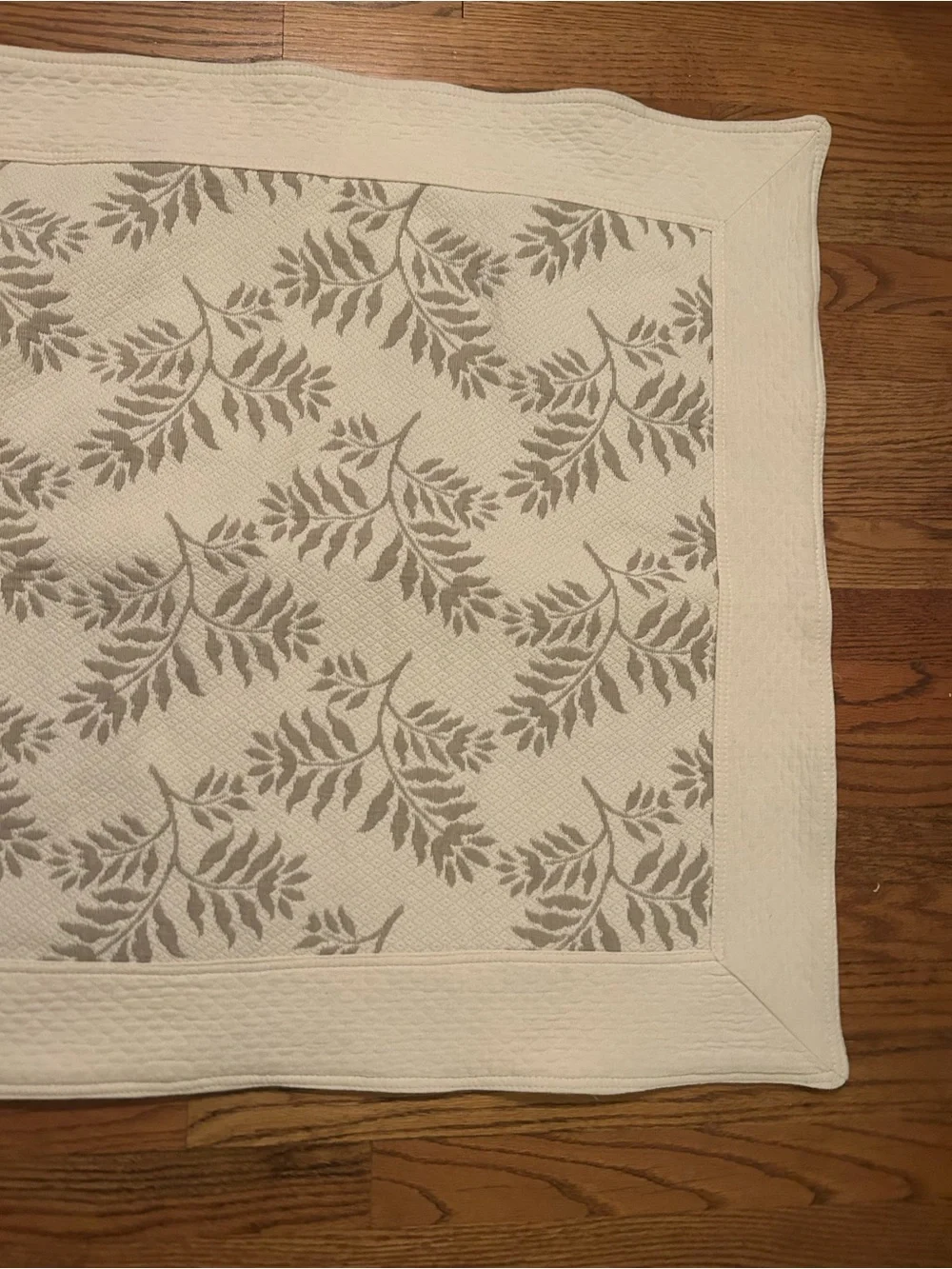 Colchass S. Domingos At Home Large Green & White Leaf Patterned Pillowcase